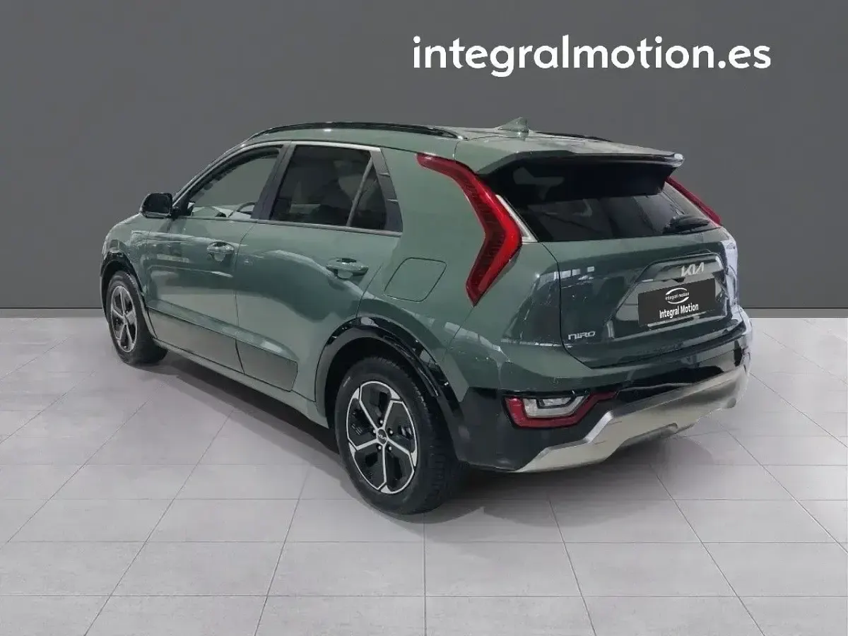 Usado Kia Niro 183 CV (134 kW) 2023 Verde SUV
