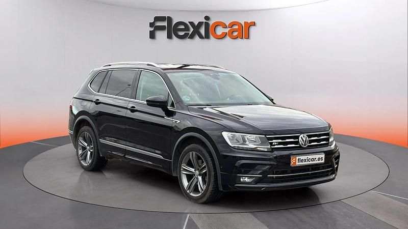 Usado VW Tiguan Allspace R-line 150 CV (110 kW) 2021 Negro SUV