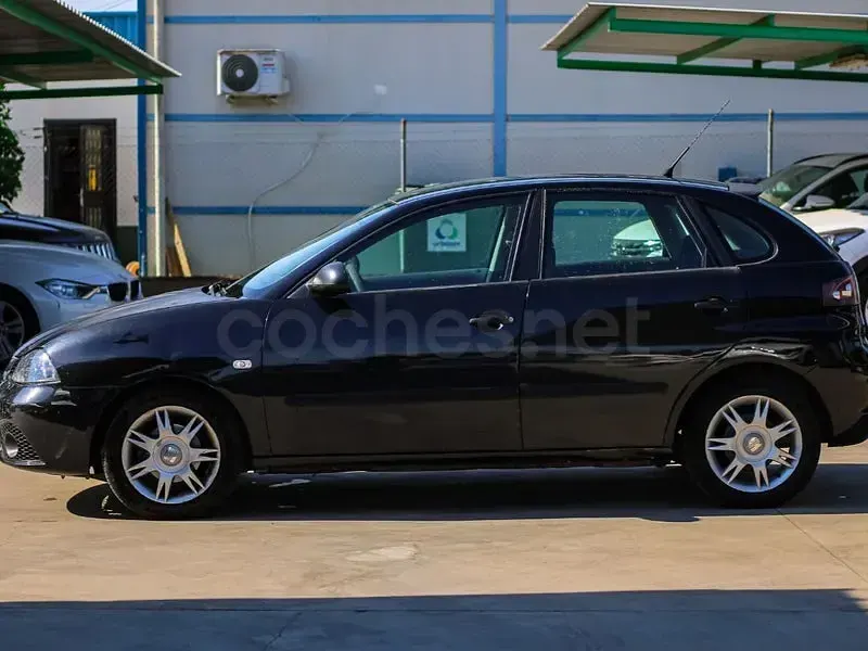 Usado Seat Ibiza Reference 80 CV (58 kW) 2008 Negro Berlina