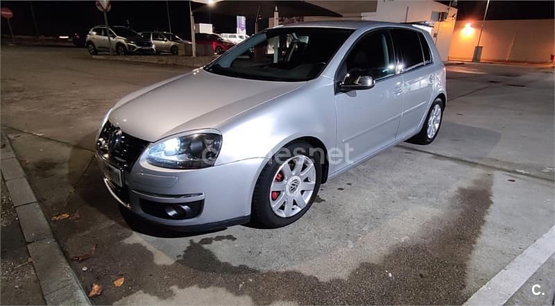 Gris / plata Usado 2004 VW Golf IV Trendline Berlina | 3900 € (Precio justo) - Imagen 1/4
