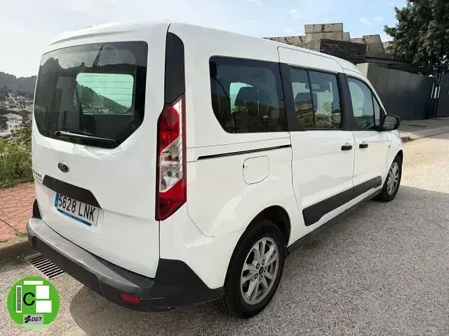 Usado Ford Tourneo Trend 120 CV (88 kW) 2021