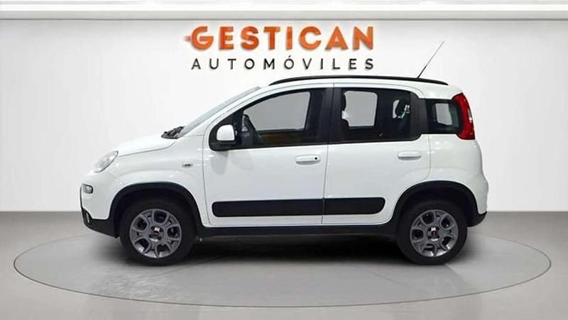 Usado Fiat Panda Lounge 75 CV (55 kW) 2014 Blanco Utilitario