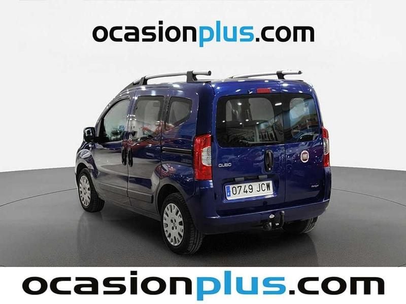 Usado Fiat Fiorino Trekking 75 CV (55 kW) 2015 Azul Monovolumen