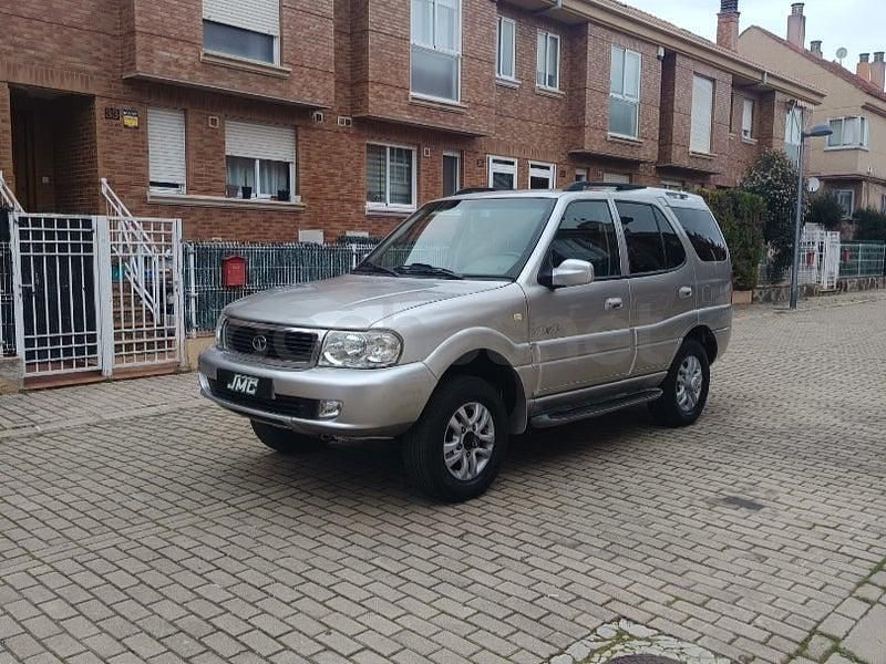 Usado Tata Safari 140 CV (102 kW) 2009 Gris / plata SUV