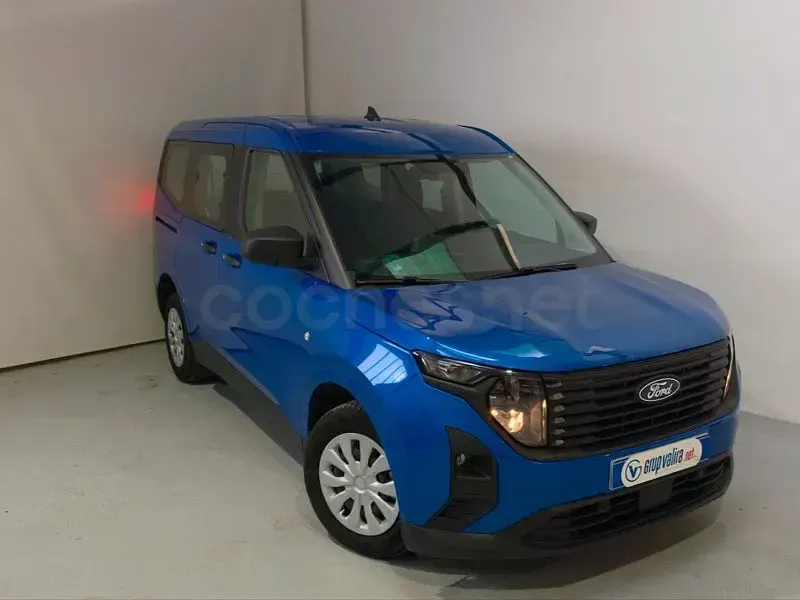 Usado Ford Tourneo Courier Trend 125 CV (91 kW) 2025 Azul Monovolumen