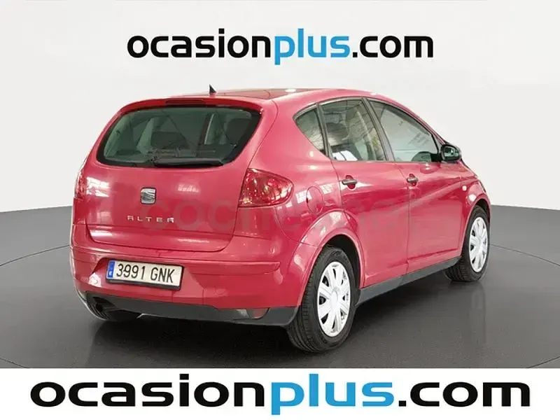 Usado Seat Altea Reference 105 CV (77 kW) 2009 Rojo Monovolumen