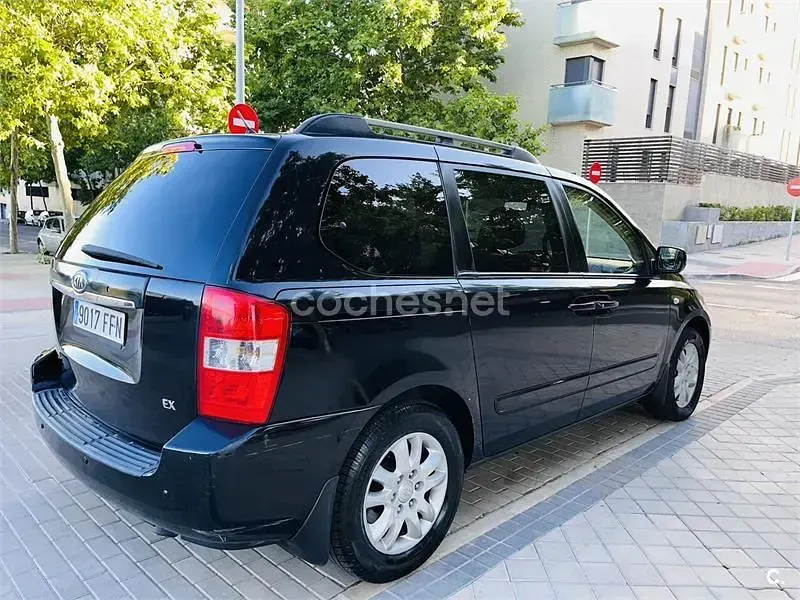 Usado Kia Carnival EX 185 CV (136 kW) 2006 Negro Monovolumen