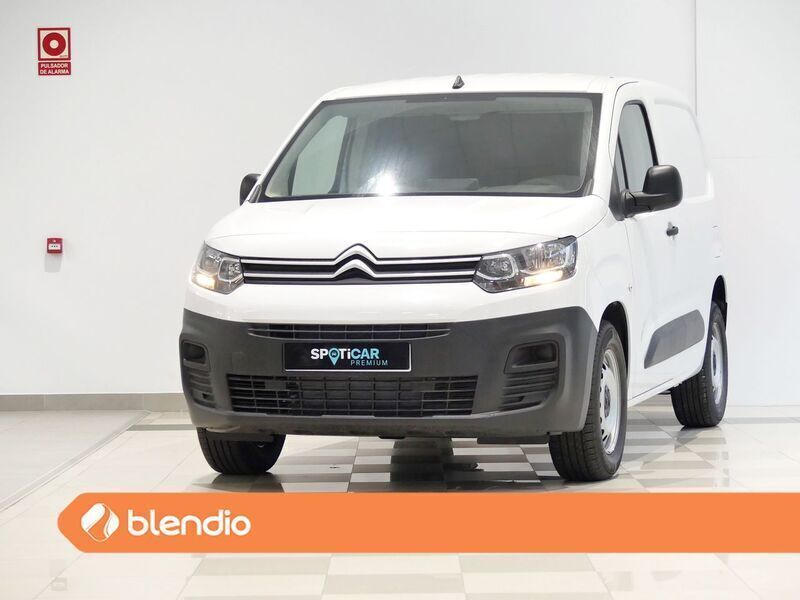 Blanco Usado 2023 Citroën Berlingo PureTech Monovolumen | 27.780 € - Imagen 1/4