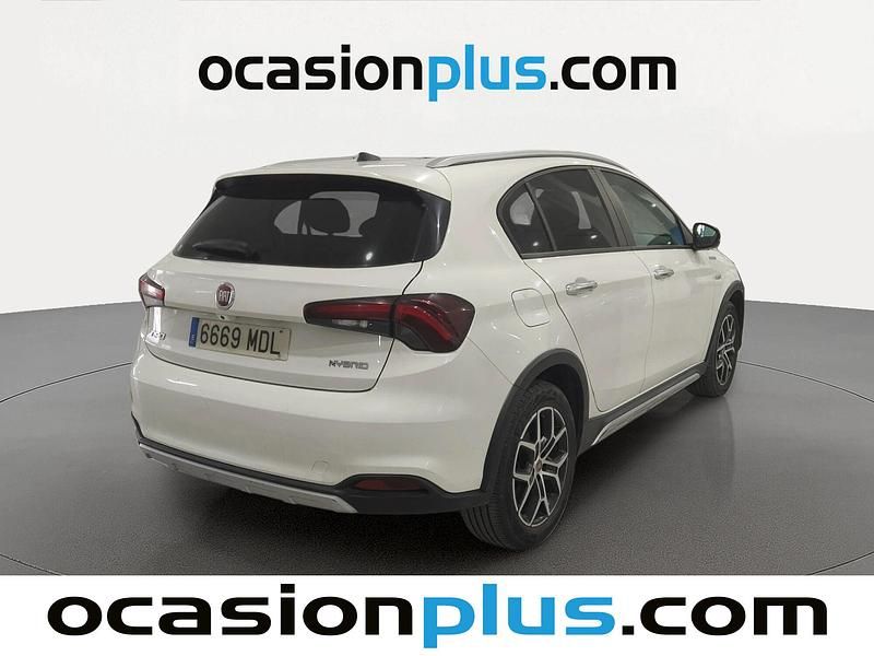 Usado Fiat Tipo Cross 130 CV (95 kW) 2023 Blanco Berlina