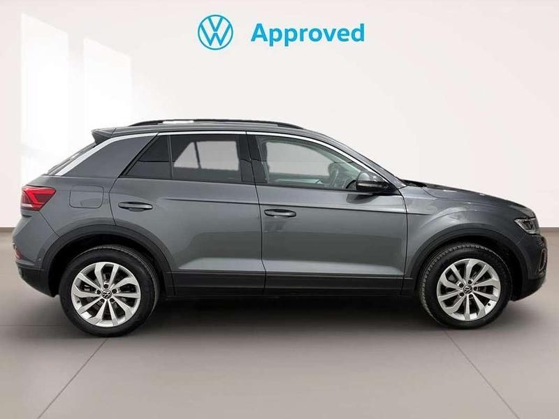 Usado VW T-Roc Life 116 CV (85 kW) 2022 Gris SUV