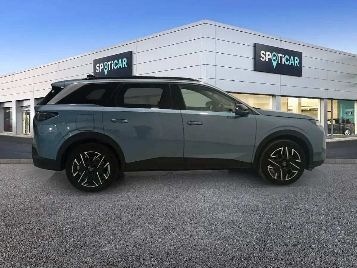 Usado Peugeot 5008 Allure 145 CV (106 kW) 2025 Azul SUV