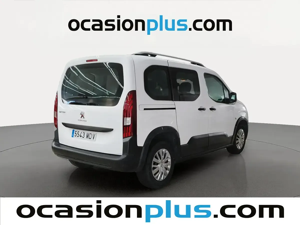 Usado Peugeot Rifter Active 75 CV (55 kW) 2023 Blanco Monovolumen