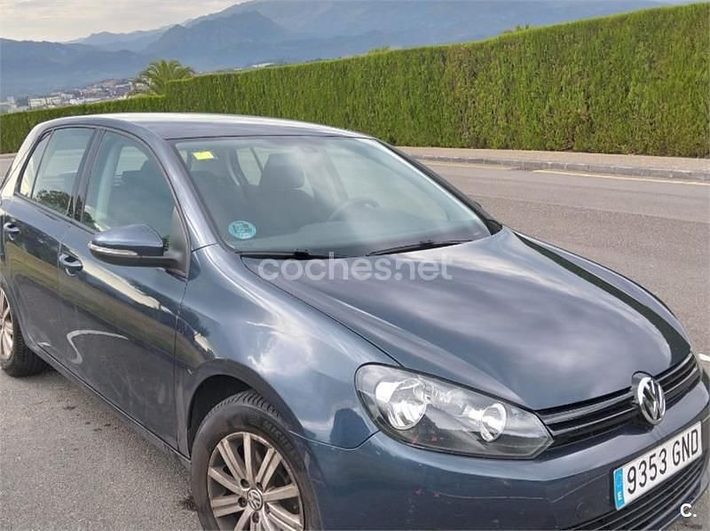 Negro Usado 2009 VW Golf VI Sport Berlina | 8800 € (Un poco caro) - Imagen 1/4