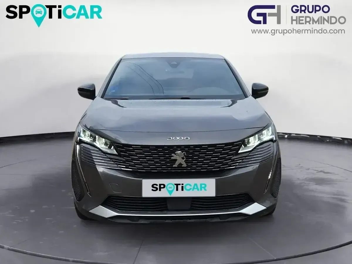 Usado Peugeot 3008 Allure 225 CV (165 kW) 2023 Gris / plata SUV