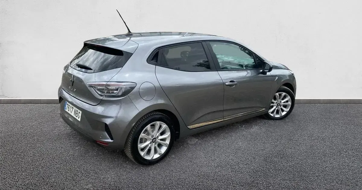 Usado Renault Clio Evolution 100 CV (73 kW) 2025 Utilitario