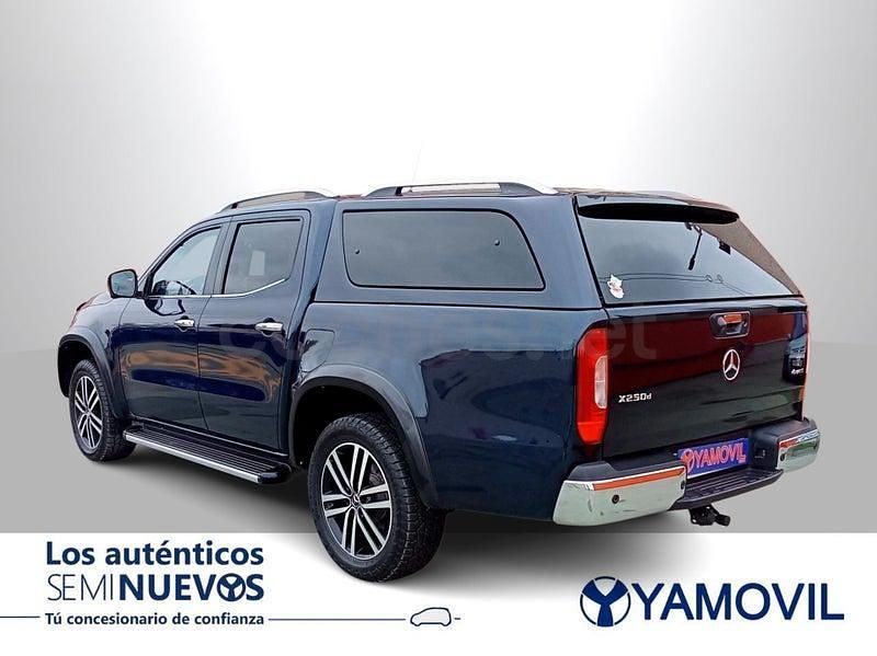 Usado Mercedes X250 190 CV (139 kW) 2018 Azul Pickup/Camioneta