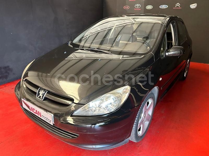 Usado Peugeot 307 136 CV (100 kW) 2004 Negro Berlina