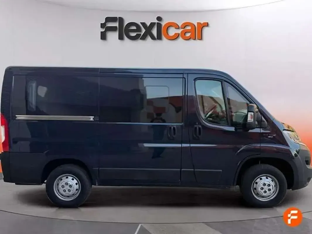 Usado Fiat Ducato 150 CV (110 kW) 2018 Azul Van