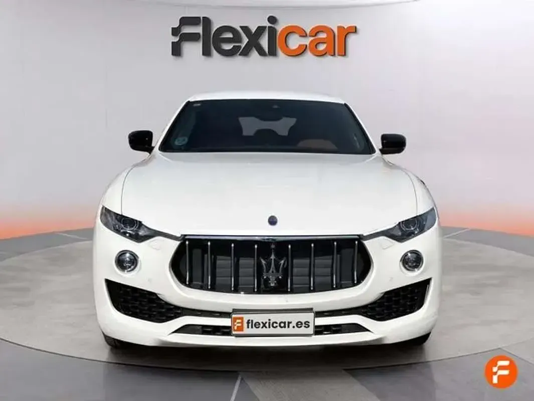 Usado Maserati Levante 430 CV (316 kW) 2017 Blanco SUV