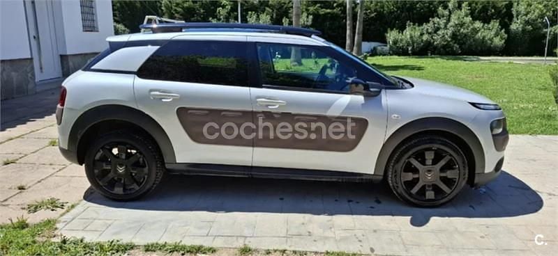 Usado Citroën C4 Cactus Business Class 100 CV (73 kW) 2015 Blanco Utilitario