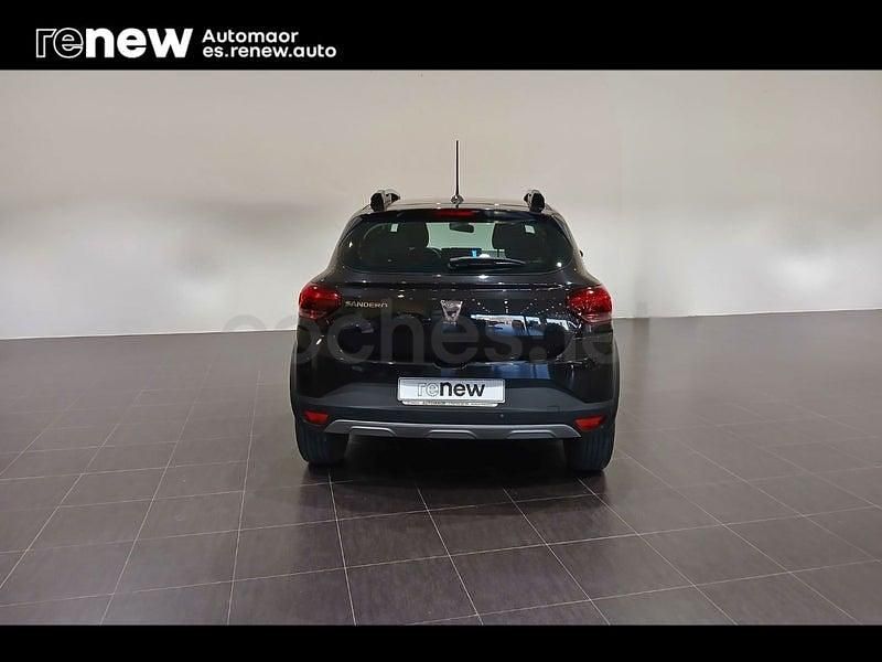 Usado Dacia Sandero Comfort 101 CV (74 kW) 2022 Negro Berlina