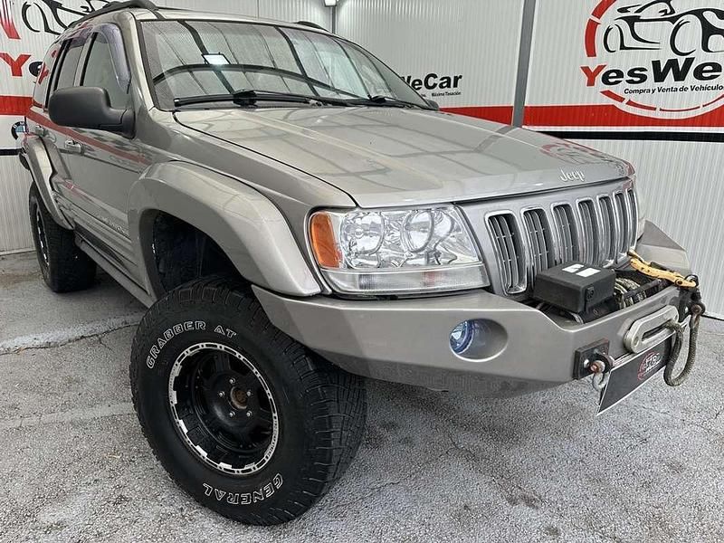 Gris Usado 2002 Jeep Grand Cherokee Overland SUV | 14.990 € - Imagen 1/4