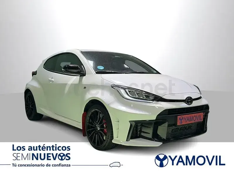 Usado Toyota Yaris 276 CV (202 kW) 2024 Blanco Utilitario