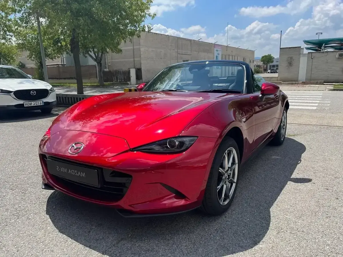 Usado Mazda MX5 Exclusive-Line 132 CV (97 kW) 2026 Descapotable