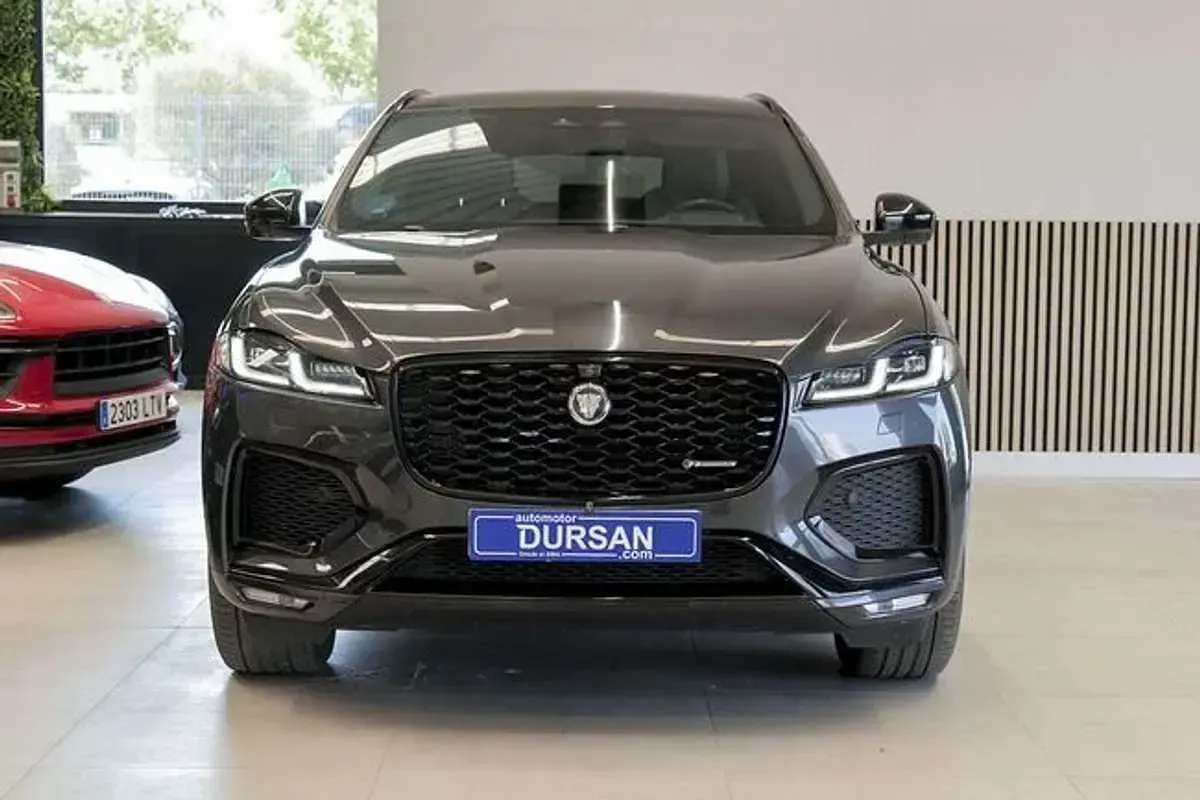 Usado Jaguar F-Pace R-Dynamic 404 CV (297 kW) 2024 Gris SUV