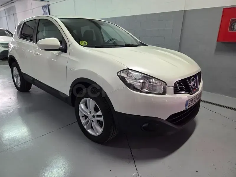 Usado Nissan Qashqai Acenta 110 CV (80 kW) 2013 Blanco SUV