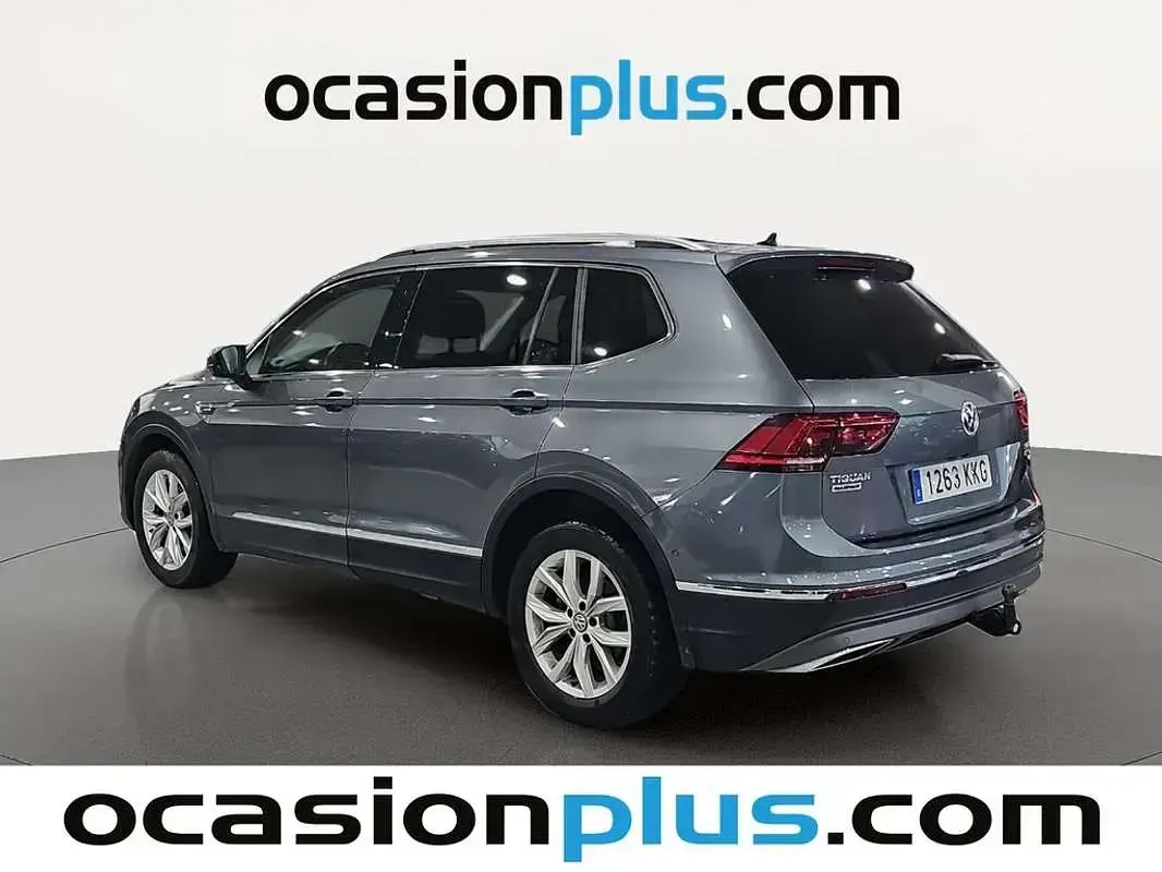 Usado VW Tiguan Sportline 190 CV (139 kW) 2018 Gris SUV