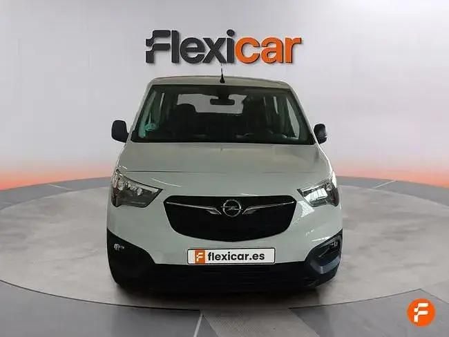 Usado Opel Combo Elegance 131 HP (96 kW) 2023 Branco