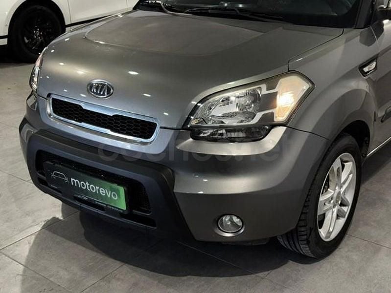 Usado Kia Soul 124 CV (91 kW) 2010 Gris / plata SUV