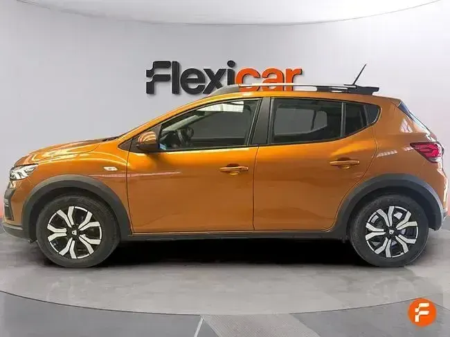 Usado Dacia Sandero Essentiel 100 CV (73 kW) 2021 Naranja