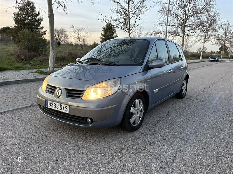 Usado Renault Scénic II Expression 105 CV (77 kW) 2006 Gris / plata Monovolumen