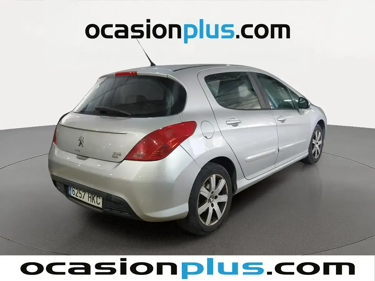 Usado Peugeot 308 Active 112 CV (82 kW) 2012 Gris Utilitario
