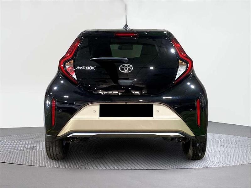 Usado Toyota Aygo X 72 CV (52 kW) 2024 SUV