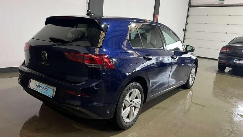 Usado VW Golf VIII 116 CV (85 kW) 2021 Azul Utilitario