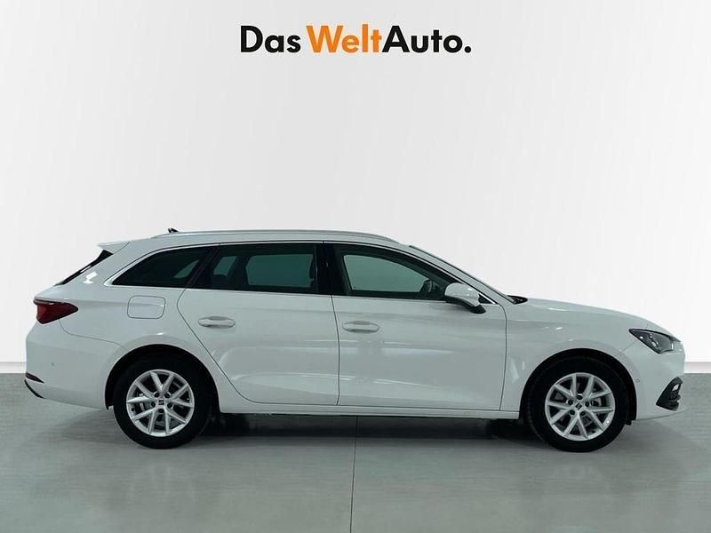 Usado Seat Leon Style 116 CV (85 kW) 2025 Blanco Familiar