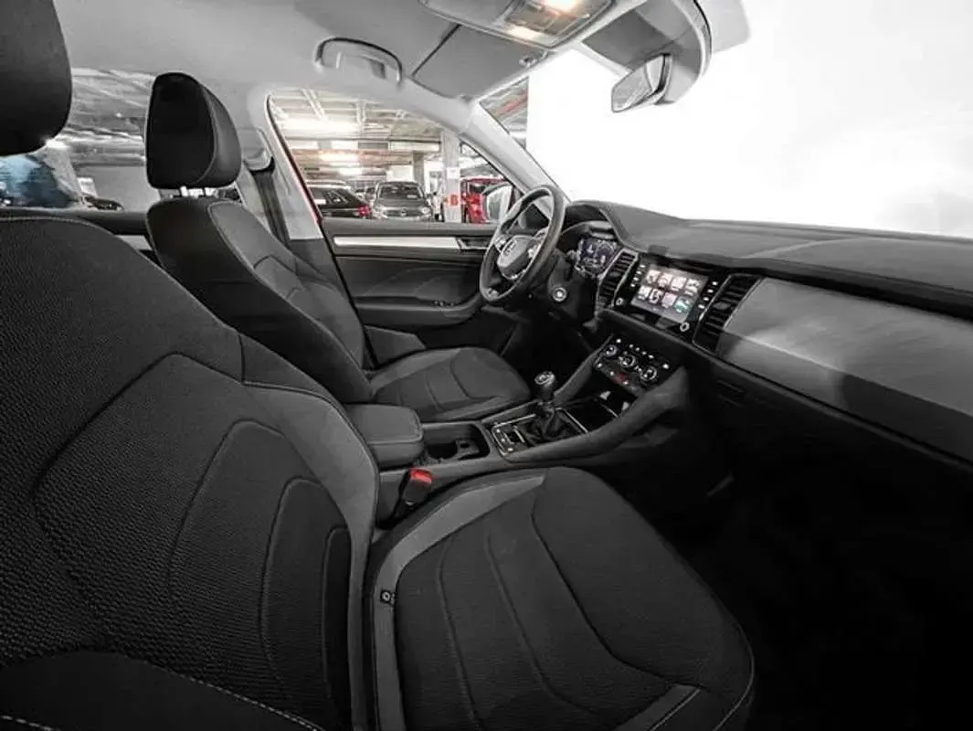 Usado Skoda Kodiaq Ambition 150 CV (110 kW) 2023 Rojo SUV