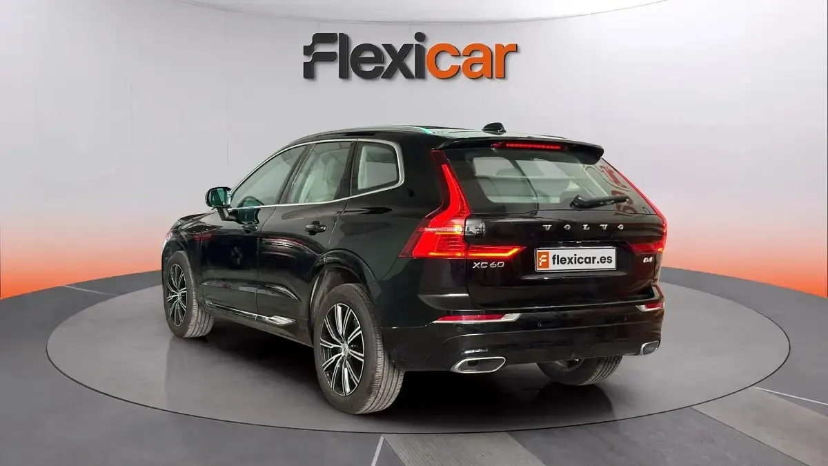 Usado Volvo XC60 Inscription 197 CV (144 kW) 2021 Negro SUV