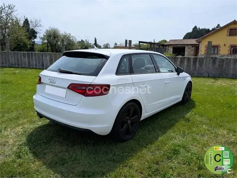 Usado Audi A3 150 CV (110 kW) 2017 Blanco Berlina