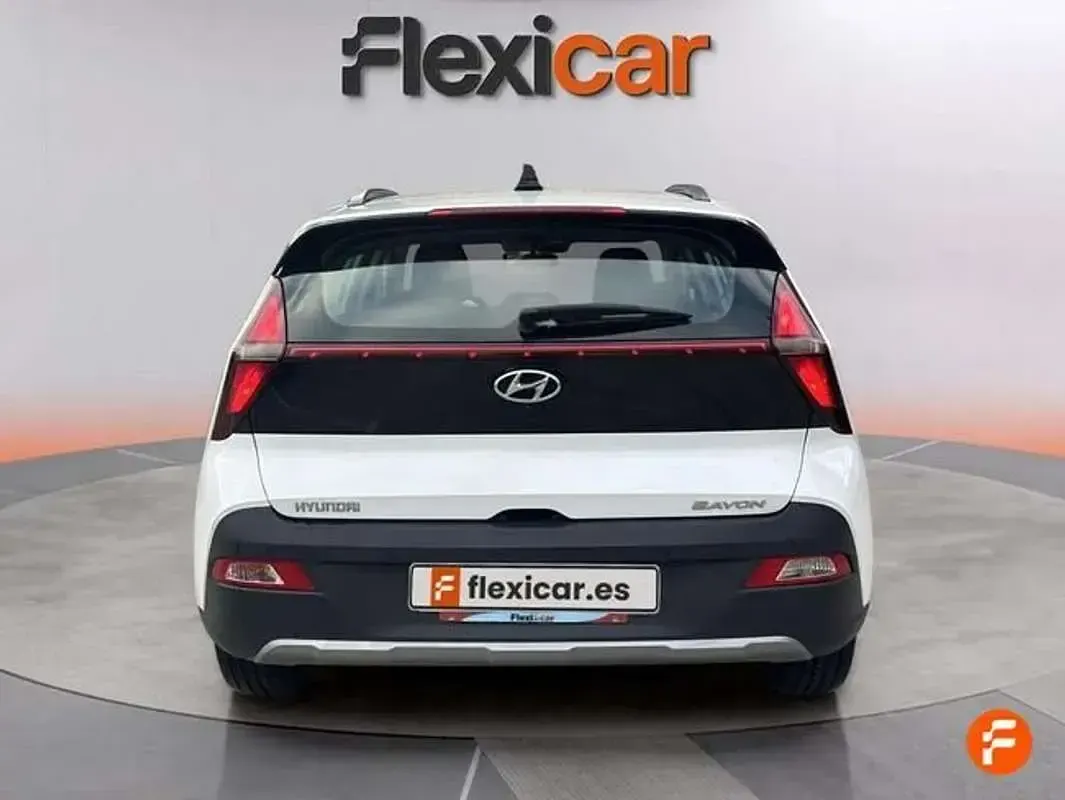 Usado Hyundai Bayon 84 CV (61 kW) 2023 Blanco SUV
