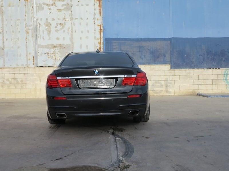 Usado BMW 740 306 CV (225 kW) 2011 Negro Berlina