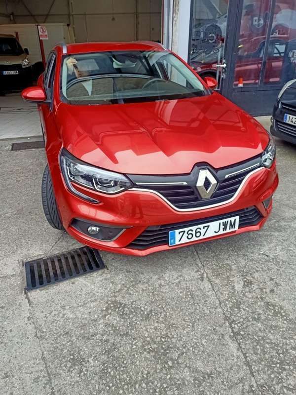 Burdeos Usado 2016 Renault Mégane III Bose Edition Utilitario | 9990 € (Precio justo) - Imagen 1/4