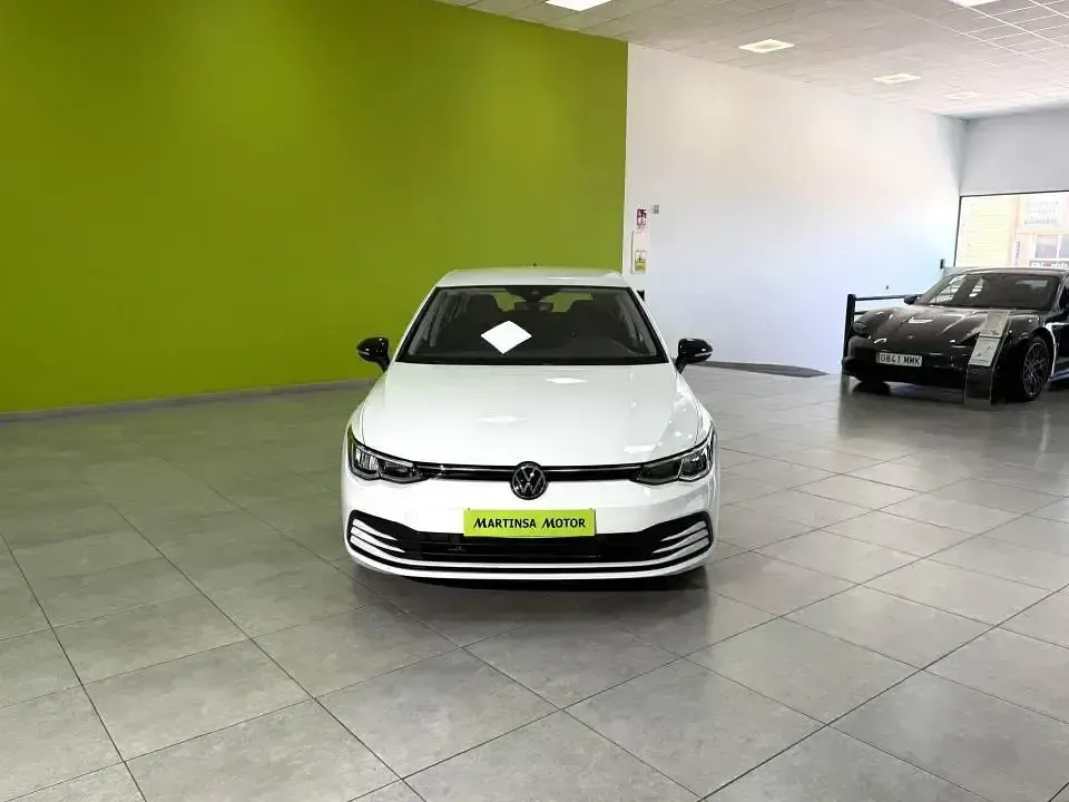 Usado VW Golf VIII 115 CV (84 kW) 2021 Blanco Utilitario