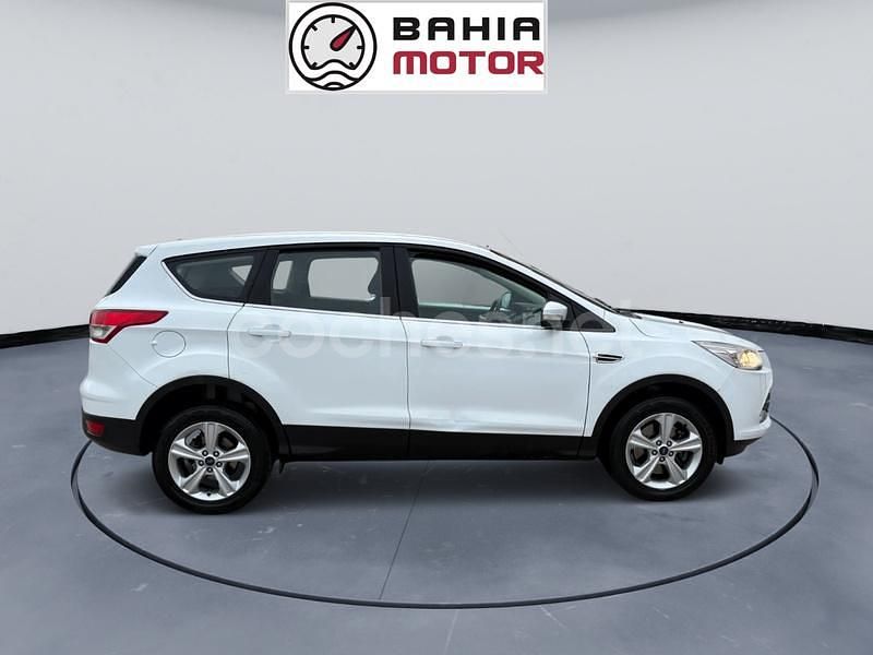Usado Ford Kuga Business Edition 150 CV (110 kW) 2016 Blanco SUV