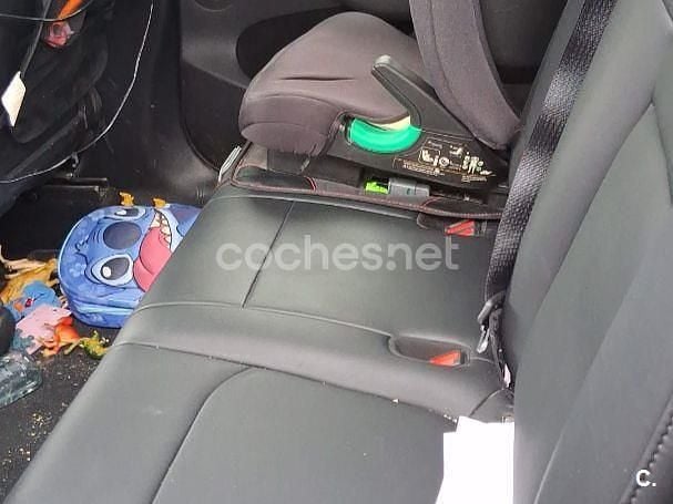 Eléctrico Usado 2023 Tesla Model Y RWD SUV | 30.000 € (Buen precio) - Imagen 1/4