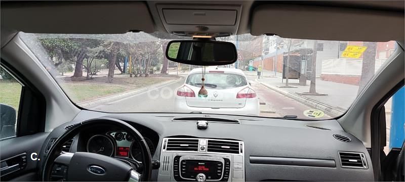 Usado Ford Kuga Titanium 136 CV (100 kW) 2009 Negro SUV