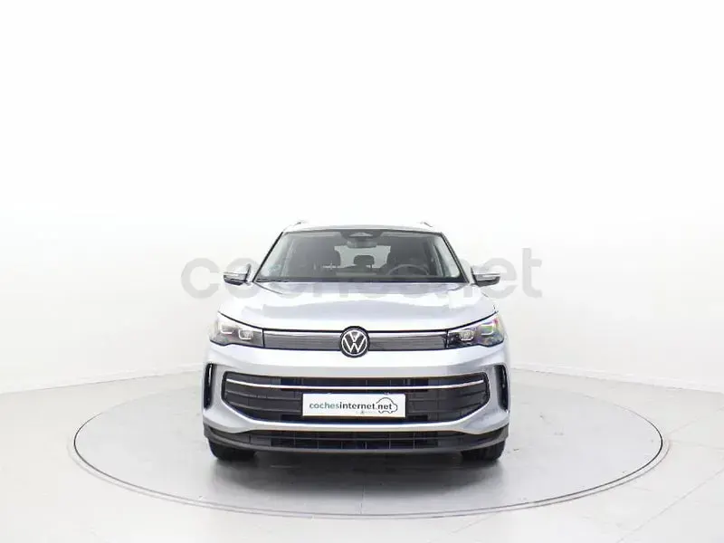 Usado VW Tiguan 150 CV (110 kW) 2025 Gris / plata SUV